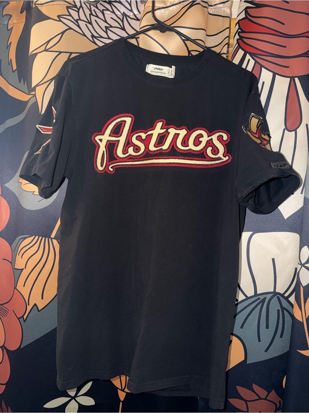 Vintage 90’s Astros Pro T-shirt Luxury Athletic Collection embroidered Sz.S MLB